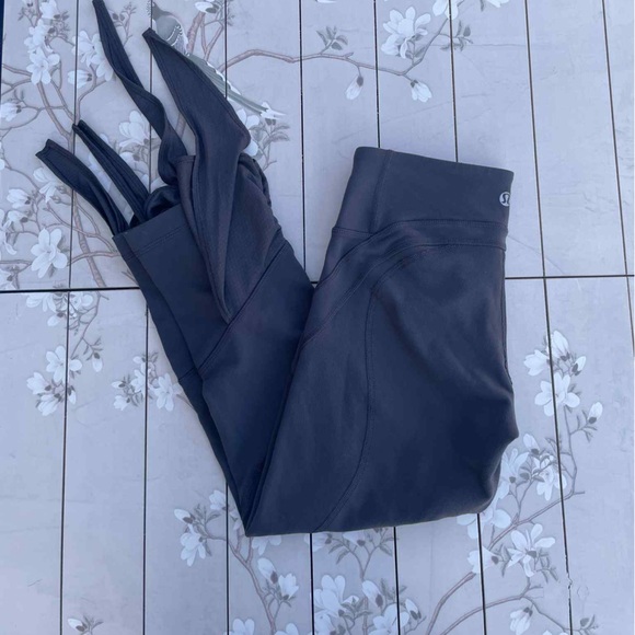 Lululemon Athletica Black Leggings - Picture 1 of 3